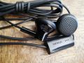 Nokia WH-108 Stereo Headset - 3.5mm AV Connector, Stereo Sound, Integrated Remote & Microphone, Black. 