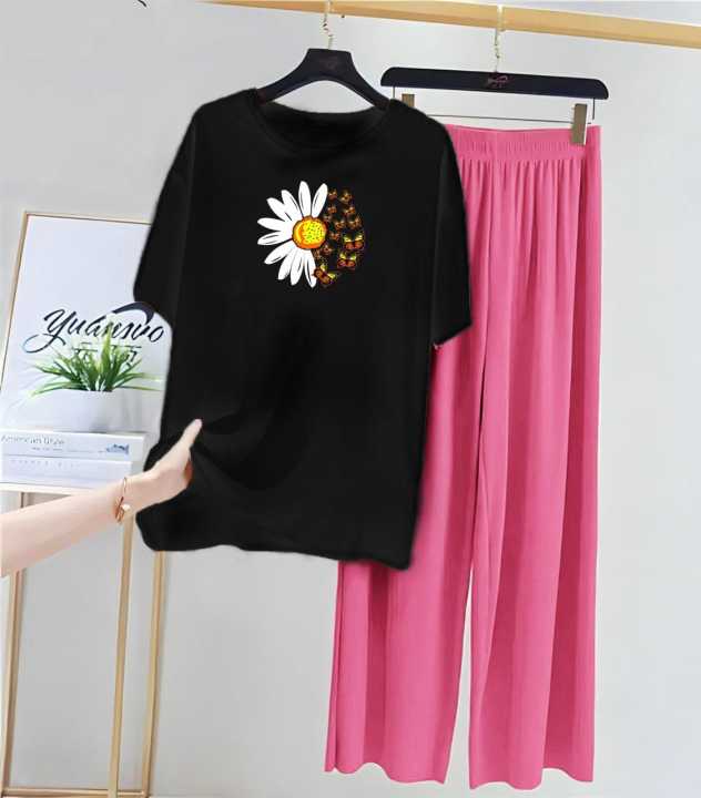 Cotton%20Jersey%202-Piece%20Pajama%20Set%20for%20Women%20&%20Girls%20(S%E2%80%93XL,%207%E2%80%9314)%20%E2%80%93%20Summer%20Lounge/Sleepwear,%20Relax%20Fit%20Tee%20+%20Wide-Leg%20Trouser%20(Sunflower%20/%20Butterfly%20Daisy)%20-%20Image%208