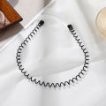 Korean Version of Non-slip Wave Hair Band Invisible Movement Tide Simple Back Hair Card Female Headdress Wash Headband. 
