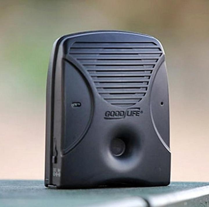 Dog Silencer® MAX - Stop Barking Up to 300 Feet Away