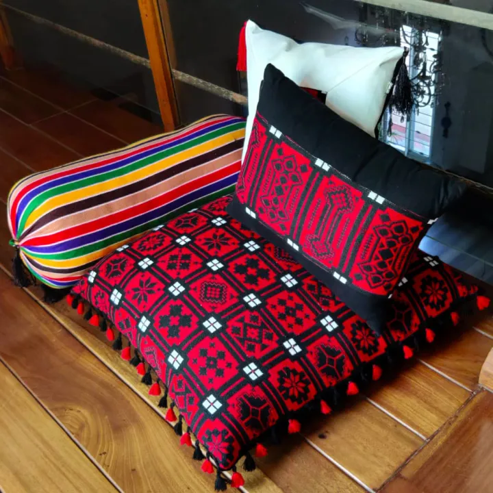 Relaxsit%20Traditional%20Floor%20Cushion%20%20Acrylic%20&%20polyester%20weaved%20with%20the%20blend%20of%20cotton%20on%20%20back%20side.%20Optional%20filing%20case%20size%2024%20x%2024"%20-%20Image%208