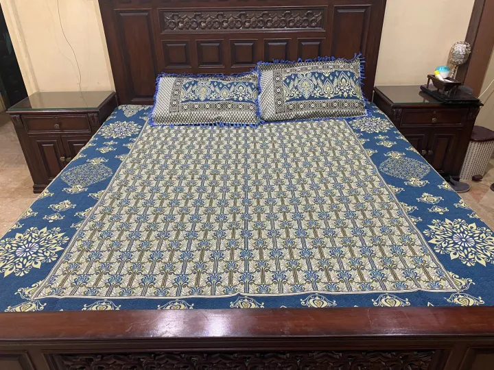 Multani%20Gultex%20King%20Size%20Bedsheet%20With%20Two%20Pillow%20Covers%20in%20Elegant%20Design%20-%20Image%205