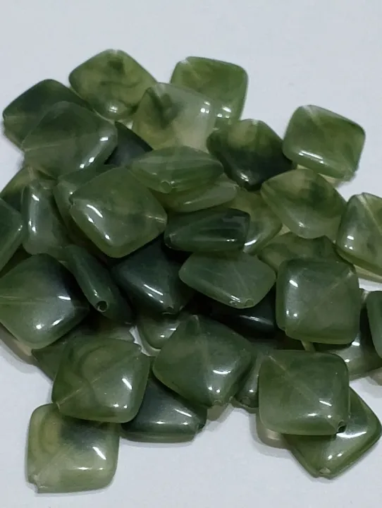 Square%20Chips%20Plastic%20Beads%20for%20DIY%20Crafts%20-%20Pack%20of%2040gms%20-%20Ideal%20for%20DIY%20Jewelry%20Making,%20Jewelry,%20and%20Dress%20Accessories.%20-%20Image%209