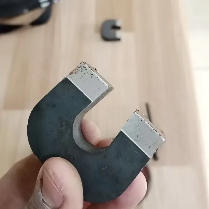 U%20shaped%2045x40x15mm%20A%20Horseshoe%20Powerful%20Magnet%20-%20Image%203