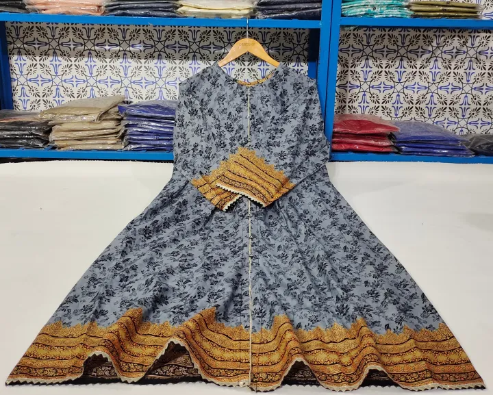Grey%20Stitched%20Lawn%20Long%20Frock%20for%20Women%20%E2%80%93%20Elegant%20One-Piece%20Design%20-%20Image%204