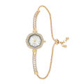 New 2024 Fashion Diamond-Embedded Plum Blossom-Shaped Women's Hand Bracelet Watch Women's Quartz Watch. 