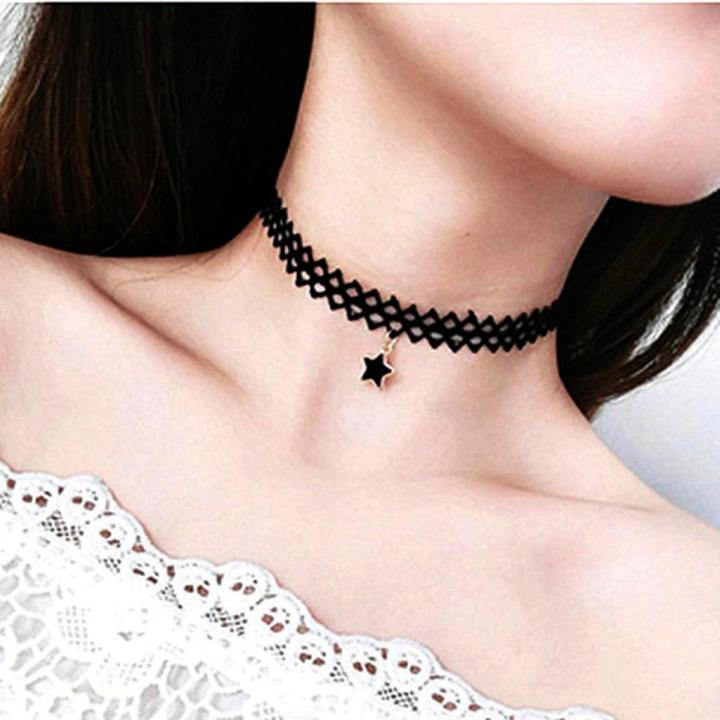 Handmade Velvet Lace Vintage Choker Necklace for Women Collar Torques Trendy Neck Jewelry Stretch Charm Gothic Punk Black Heart Strip Woman Party Accessories Clavicle Chain