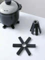 Foldable Heat Resistant Pad Black. 