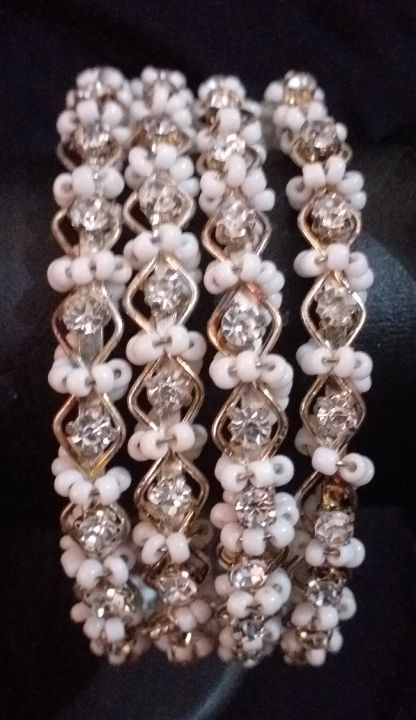 New%20Design%20for%20women%20-%20Bangles%20for%20girls%20-%20Image%203