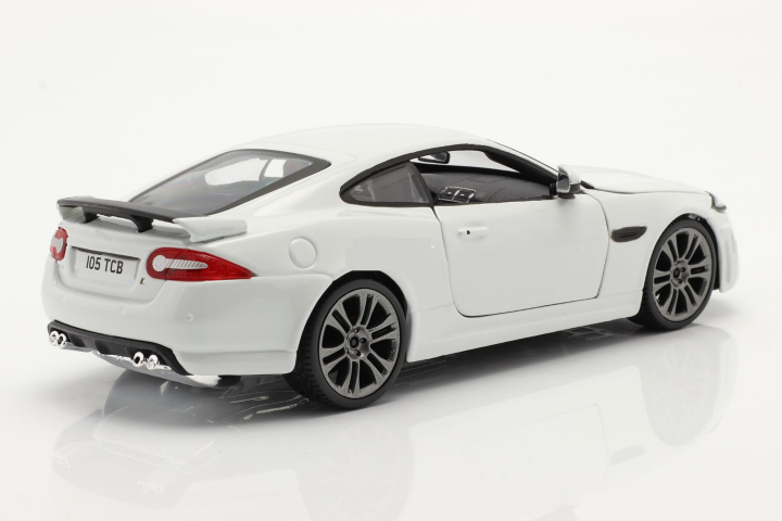 Bburago%20Jaguar%20XKR-S%20White%201/24%20Diecast%20Car%20Model%20by%20Bburago%20-%20Image%204