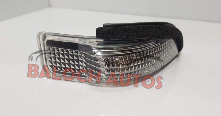 Toyota%20Corolla%20Side%20Mirror%20Indicator%20(2015-2019)%20-%202%20Piece%20(Right%20Side%20+%20Left%20Side)%20-%20Image%206