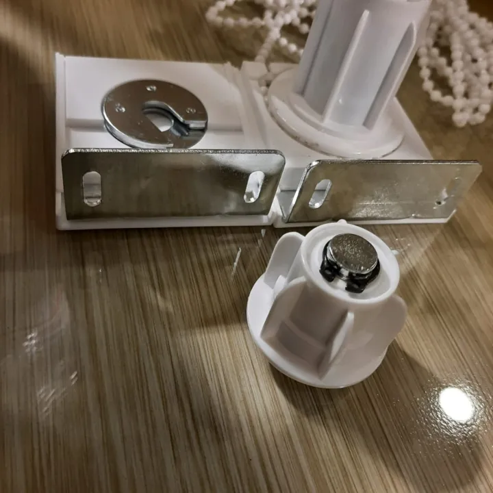 DIY%20Cordless%20Roller%20Blind%20Brackets%20for%20Window%20Treatment%2038mm%201-3mm%20Roll%20-%20Home%20Improvement%20Essentials%20-%20Image%205
