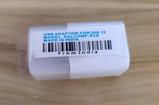 Original%20Salcomp%20Adapter%20/%20Charger%20For%20iPhone%204,5,5S,%206%20,6%20Plus,7%20,7%20Plus%20-%20White%20without%20Cable%20-%20Image%204