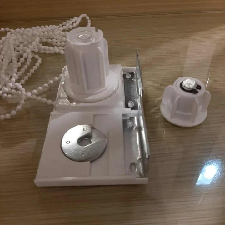 DIY%20Cordless%20Roller%20Blind%20Brackets%20for%20Window%20Treatment%2038mm%201-3mm%20Roll%20-%20Home%20Improvement%20Essentials%20-%20Image%202