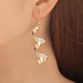 New Trend High Quality Twist Design Golden colour Earrings for Events. 