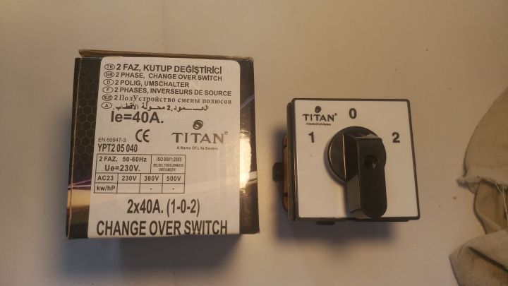 Change%20Over%20Switch%2032Amp%202Pole%20-%20Image%203