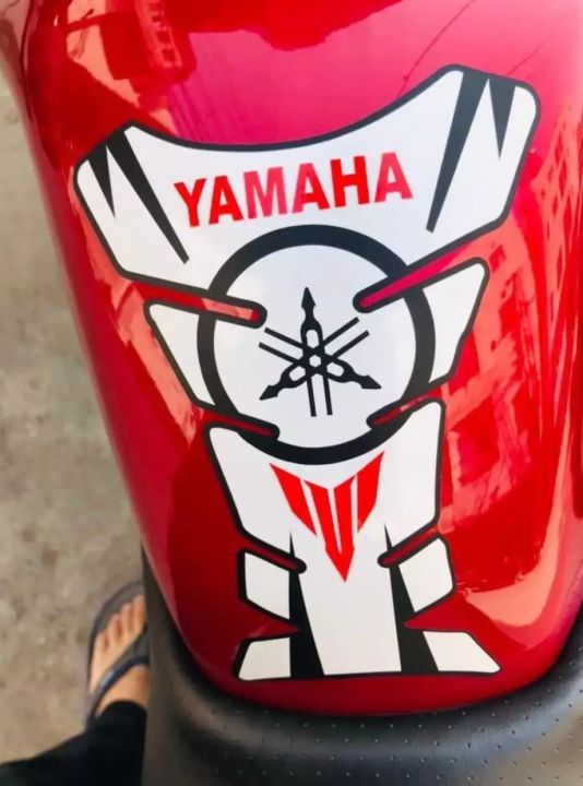 Yamaha%20YBR%20125%20Tank%20Sticker%20Fuel%20Tanki%20Vinyl%20Reflector%20Decal%20Waterproof%207%20Colors%20availability%20-%20Image%202