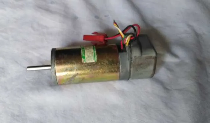 Motor%20Permanent%20Magnet%20DC%20Motor%20With%20Encoder%20(Voltage%20:%2024DC),%20(Approx,%20RPM%202200)%20%20USED%20-%20Image%205