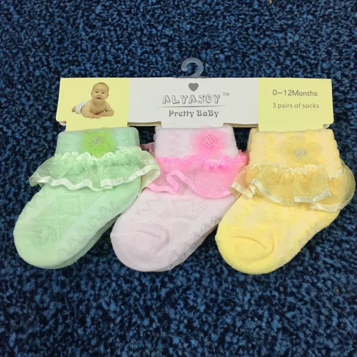 Pack%20of%203%20Baby%20Frilly%20Socks%20for%20Girl%20-%20Cotton%20-%20Multicolour%20for%20New%20Born%20to%2012%20Months%20Babies%20-%20Image%204