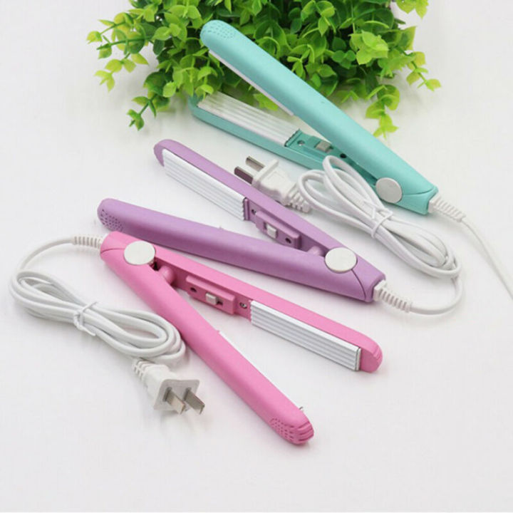 Mini%20Hair%20Straightener%20-%20Image%202