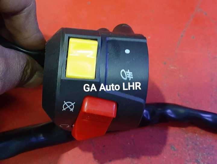 Motorcycle%20Handle%20bar%20Switch%20Assembly%20Set%2022mm%20with%20Engine%20off%20Switch%20and%20Dipper%20Switch%20and%20Hazard%20Switch%20Option%20-%20Image%205