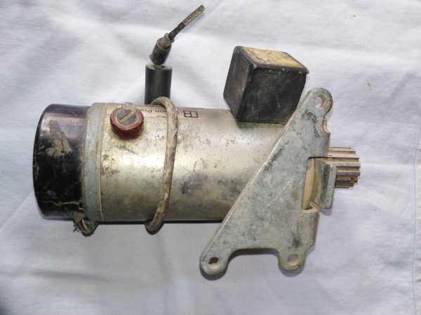 Motor%20Permanent%20Magnet%20DC%20Motor%20%20With%20Encoder%20and%20Mounting%20Stand%20(Voltage%20:%2024DC),%20(Approx,%20RPM%201000)%20%20USED%20-%20Image%206