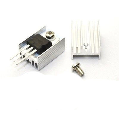 LM7805%20Voltage%20Regulator%20with%20Heatsink%20-%20Image%203