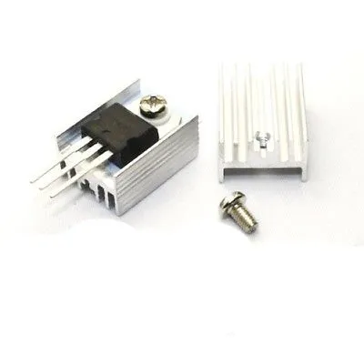 LM7805%20Voltage%20Regulator%20with%20Heatsink%20-%20Image%203