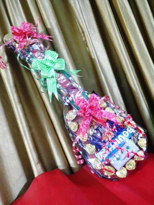 Chocolate%20Guitar%20Gift%20with%20free%20Beautiful%20Packing%20-%20Image%205
